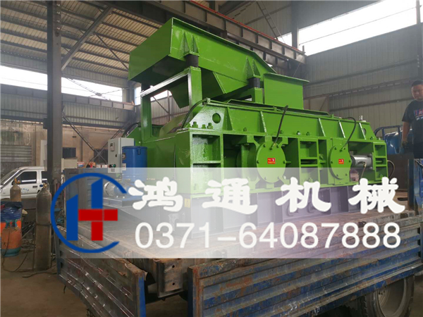 液压对辊破绿色1.jpg
