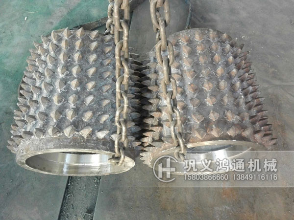 双齿辊破碎机配件发往辽宁锦州1